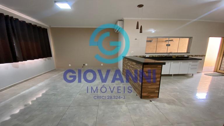 CASA RESIDENCIAL - Parque Laranjeiras - Araraquara