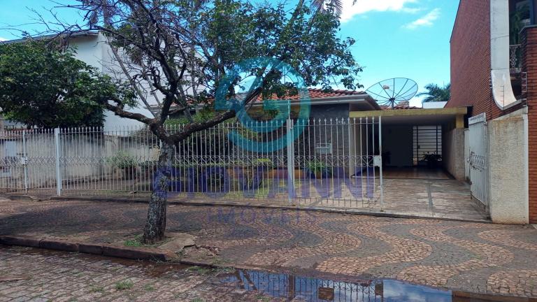 CASA RESIDENCIAL - Centro - Araraquara