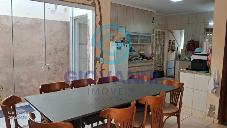 CASA RESIDENCIAL - Jardim Universal - Araraquara